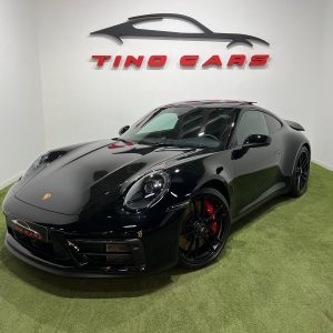 PORSCHE 911 Carrera 4 GTS Coupe